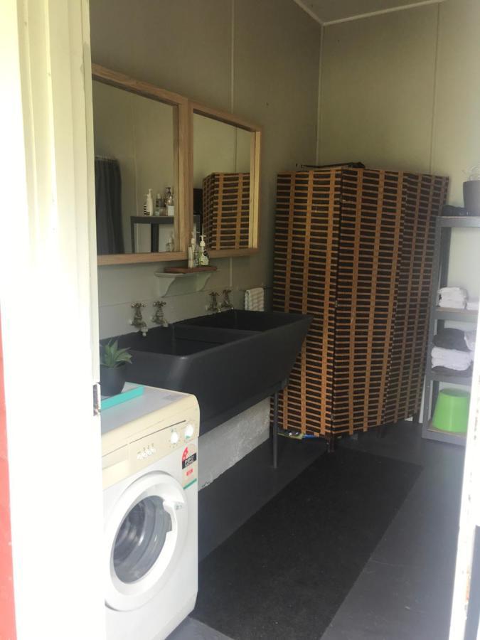 Villa Red Shed Quarters à Kotemaori Extérieur photo